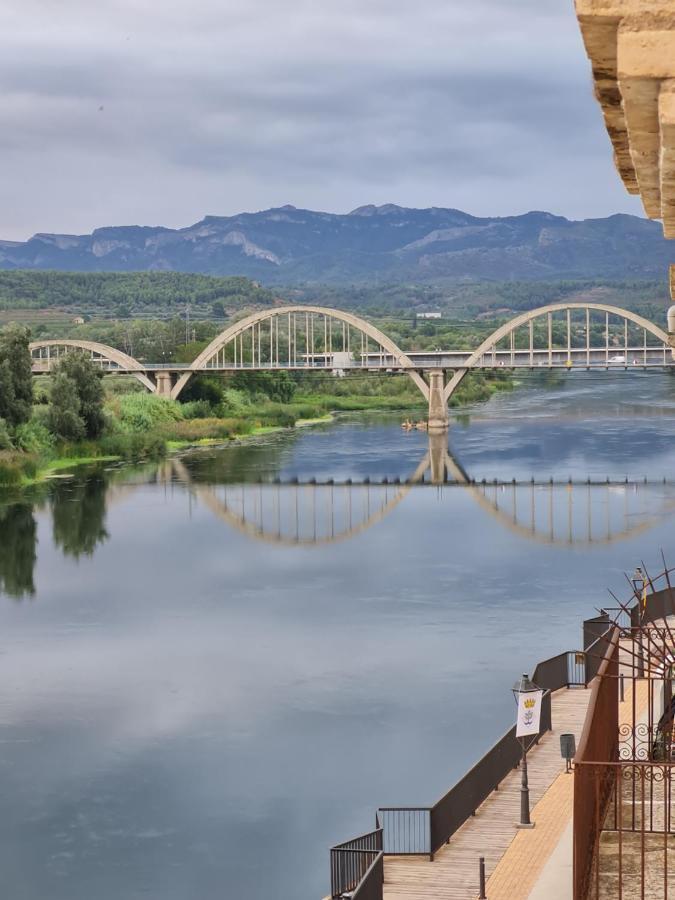 River Ebro Apartments Móra d’Ebre Kültér fotó