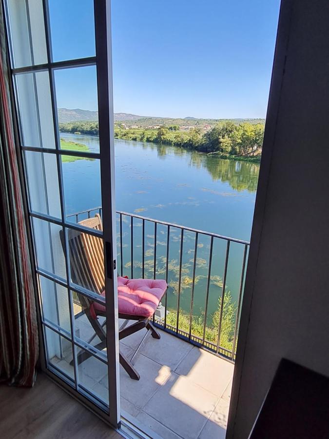 River Ebro Apartments Móra d’Ebre Kültér fotó