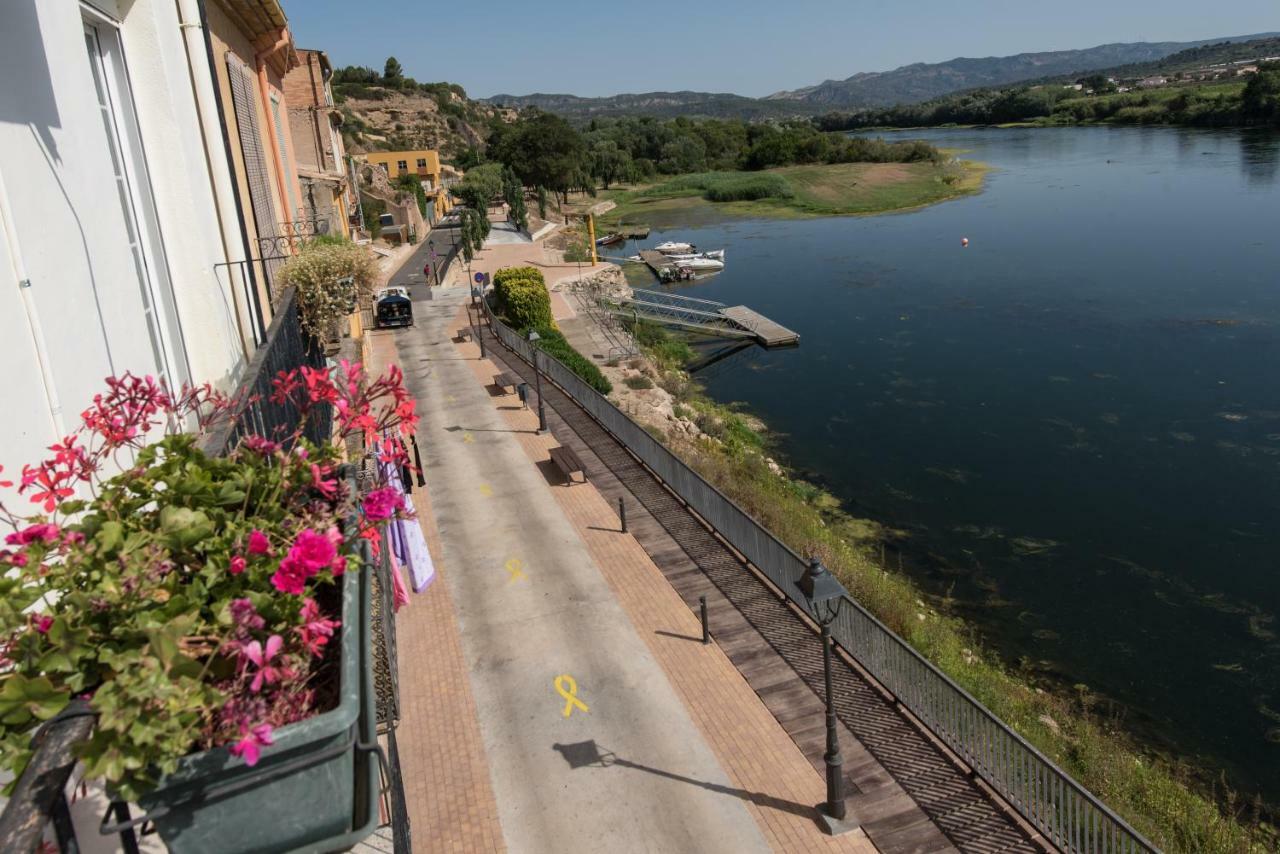 River Ebro Apartments Móra d’Ebre Kültér fotó